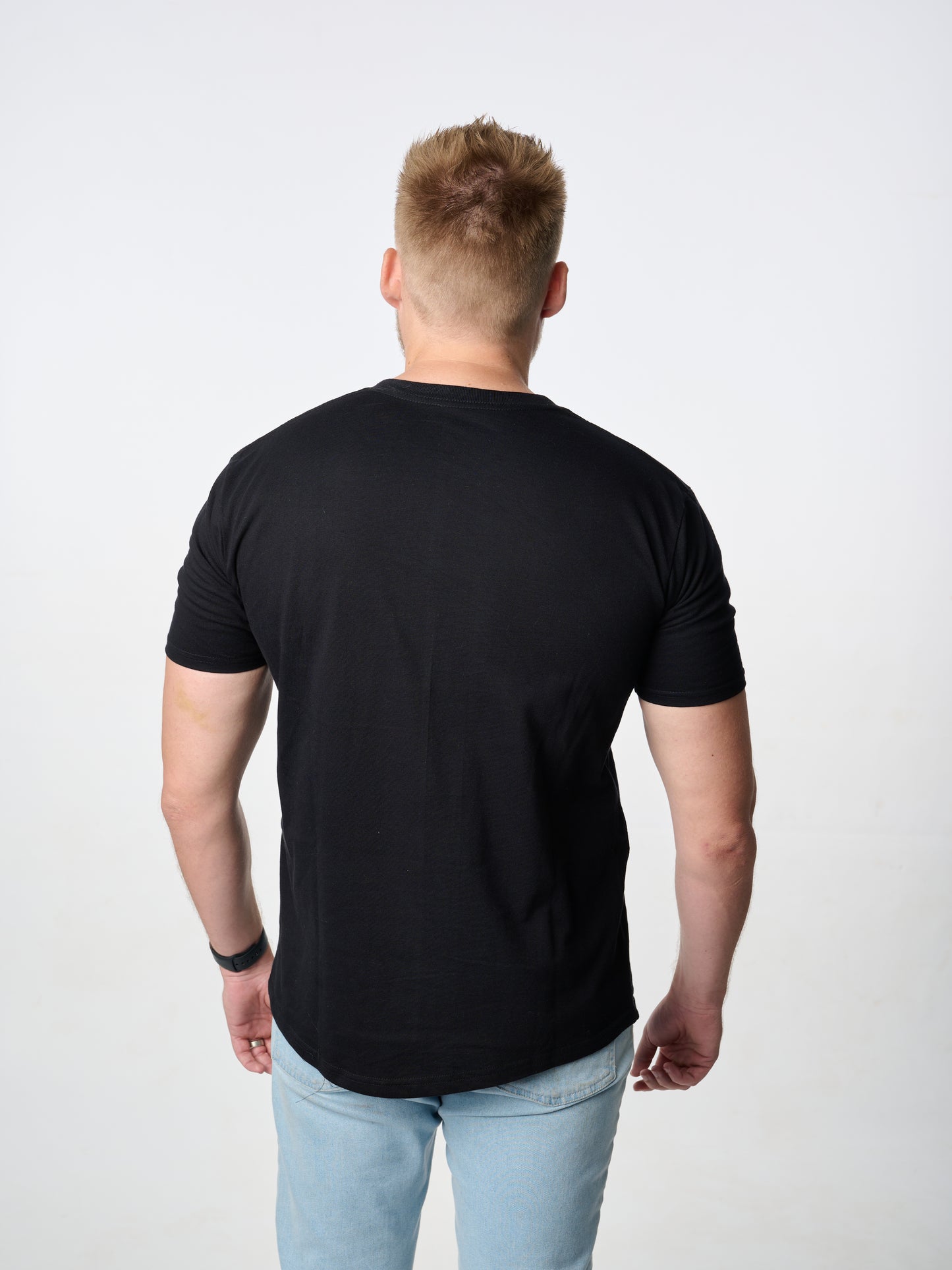 classic cut cotton crew neck t-shirt in black